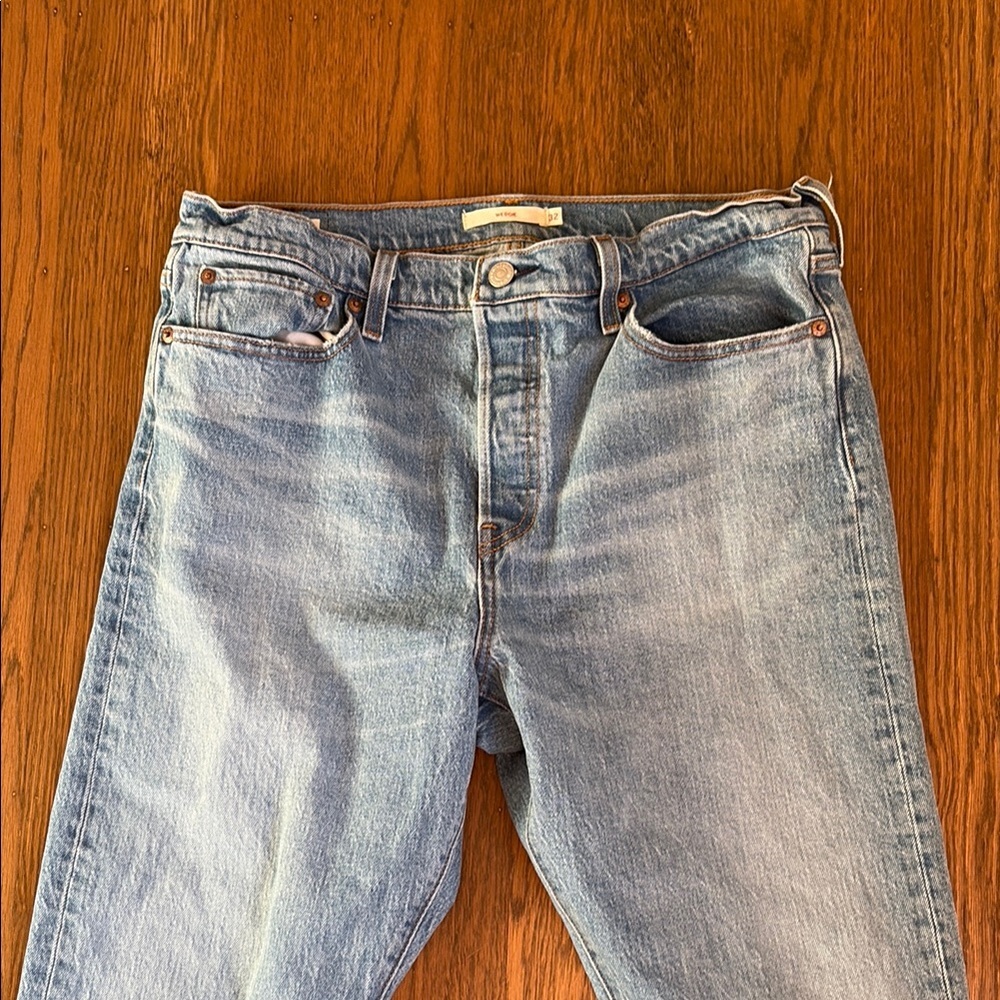 Levi’s women’s wedgie jeans size 32 - Picture 2 of 5
